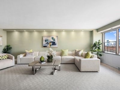 75 E End Ave #17EF