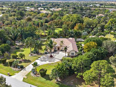 709 SW Imperial Drive