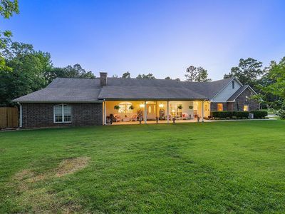 15 Saddle Ln