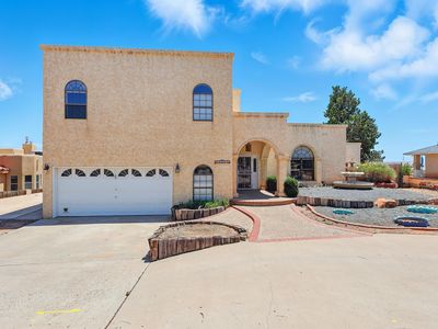 1551 Valley View Dr SW