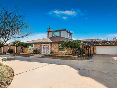 1642 N San Juan Capistrano Dr