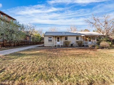 1975-1977 Norwood Ave