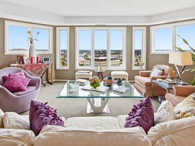 300 Walnut St #2009
