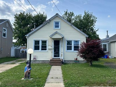 637 Sydney Avenue