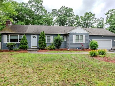 11 Maplecrest Dr
