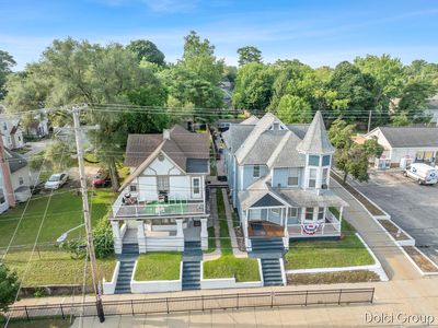522 Michigan St NE