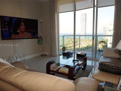 19390 Collins Ave PENTHOUSE 26