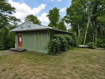 69 Cummington Rd