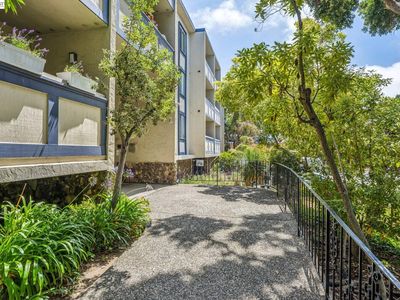 Property at 955 Shorepoint Ct APT 111, Alameda, CA