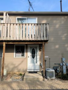 149 Forest Ave APT C