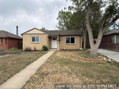 3290 Magnolia Street