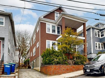 11 Sterling St
