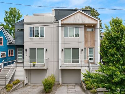 3418 N Commercial Avenue