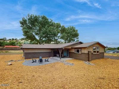 11410 N Crestview St