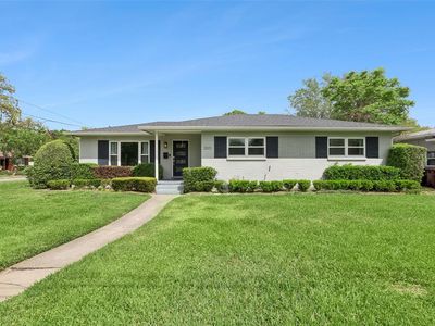 2001 Gale St