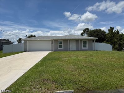 557 Oakshire Ln