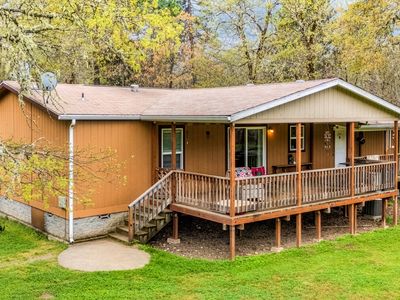 360 Lamont Way
