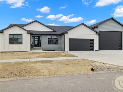 4613 Shining Light Ln