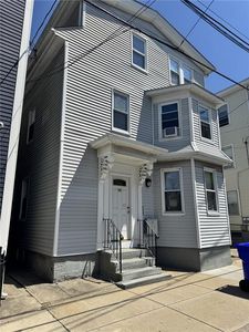 66 Sutton St