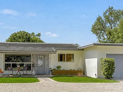 2740 SW 16th Street