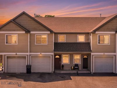 979 Forestglen Dr #2