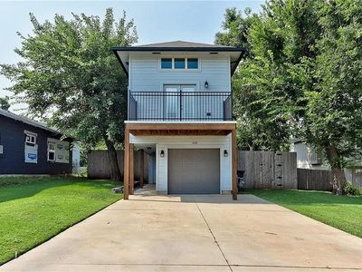 1632 NW 11th St