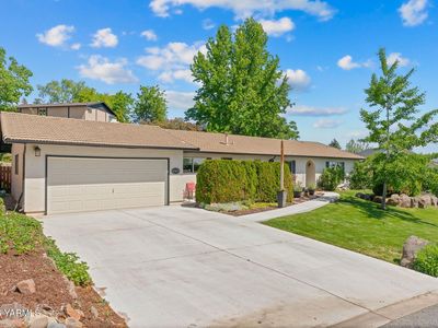 4503 Surrey Ln