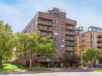 2885 Knox Ave S APT 706