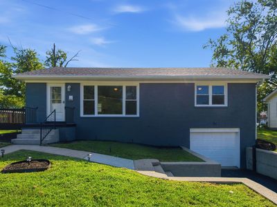 653 Valley Dr