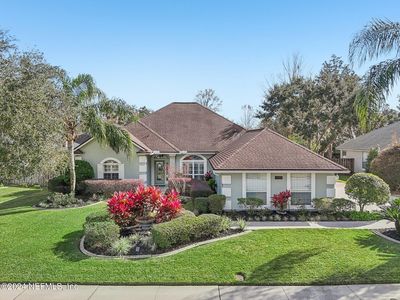 1881 SENTRY OAK Court
