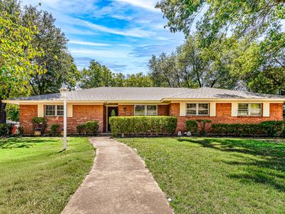 1203 Springbrook Cir