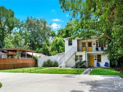 1223 & 1225 E 70th Street