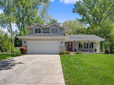 Property at 8641 Fairway Dr, Saint John, IN