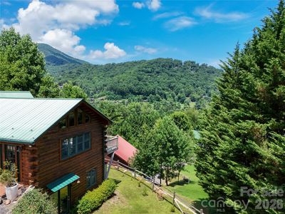 16 Hiawatha Dr