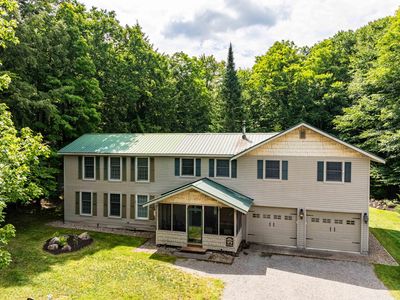 272 S Shore Rd