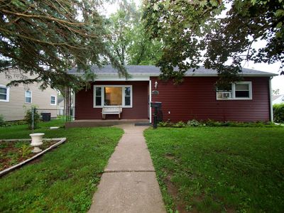 2729 Bellevue Ave