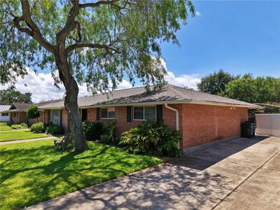 734 Bradshaw Dr