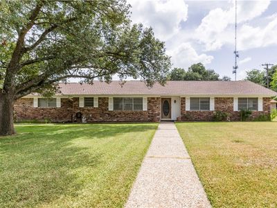 3716 Tanglewood Dr