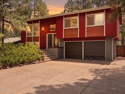 801 E Crestview Dr