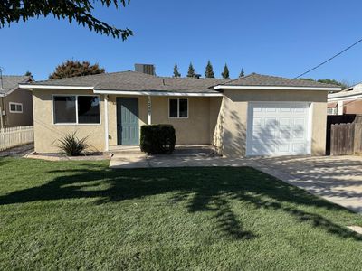 12609 La Gallina Ave