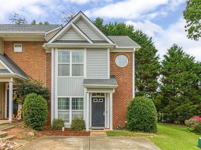 35 Pearl Chambers Dr