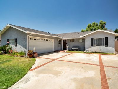 10557 Owensmouth Ave