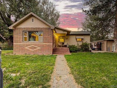 203 Railroad Avenue