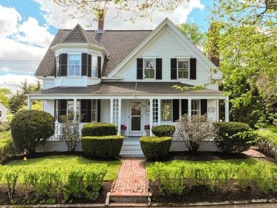 18 Cottage St