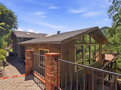 15540 Armsby Ln
