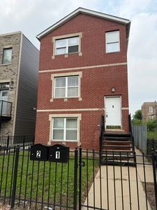 2706 W Jackson Blvd
