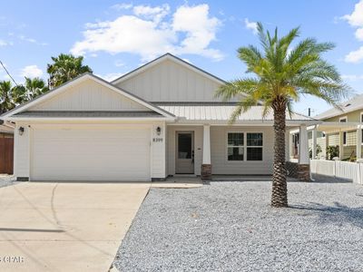 8399 Lydia Ln