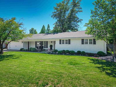 1521 Plaza Dr