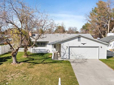 442 Crestview Dr