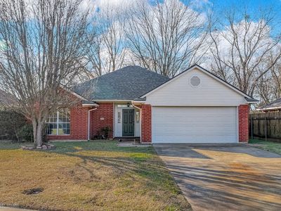 2443 Brookside Dr
